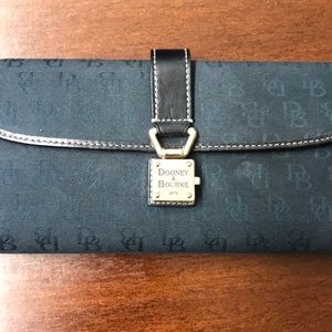 Dooney and Burke black wallet